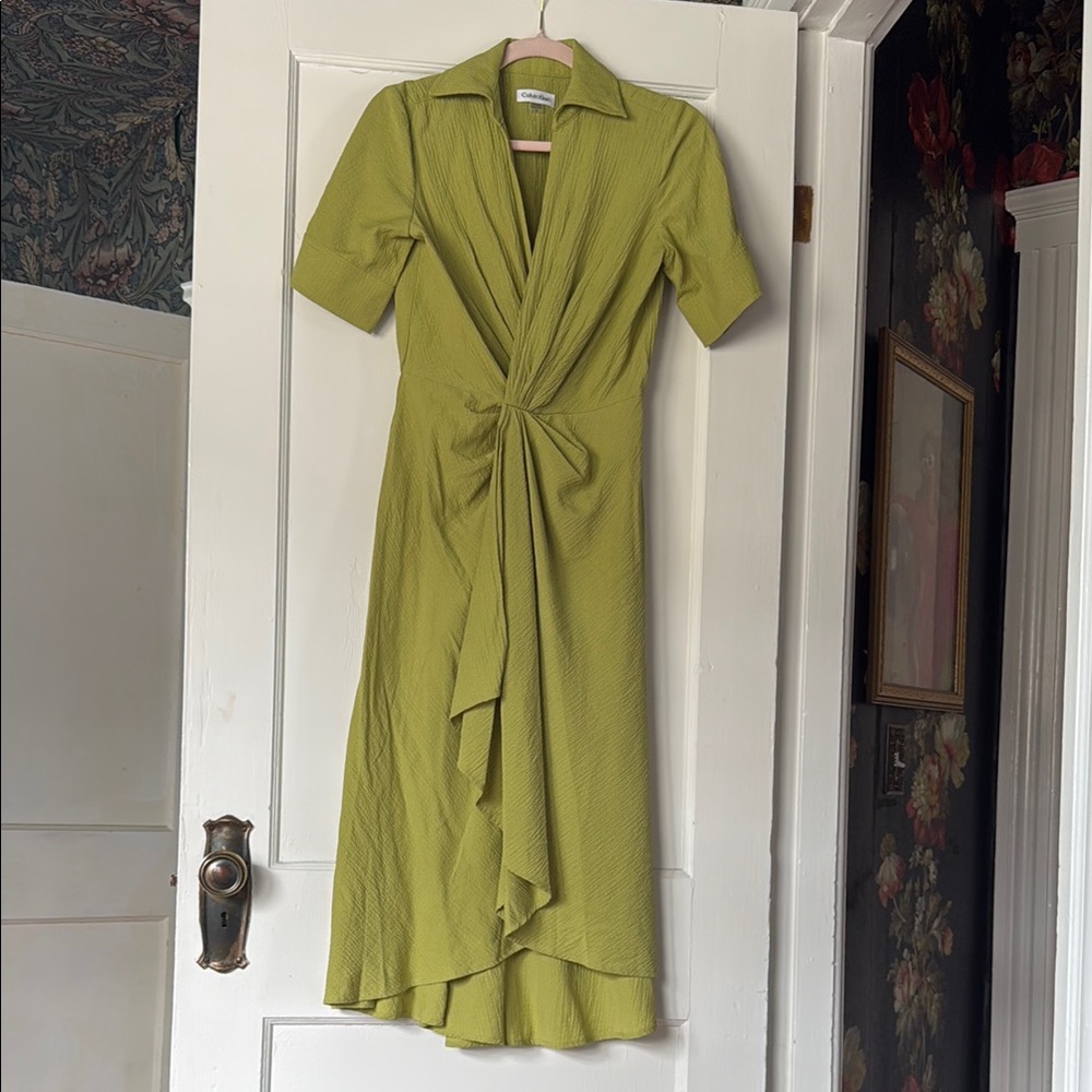 Elegant size 4 Feminine Green Wrap Dress Work Business Cute